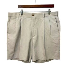 Champions Tour mens Golf shorts size 40.